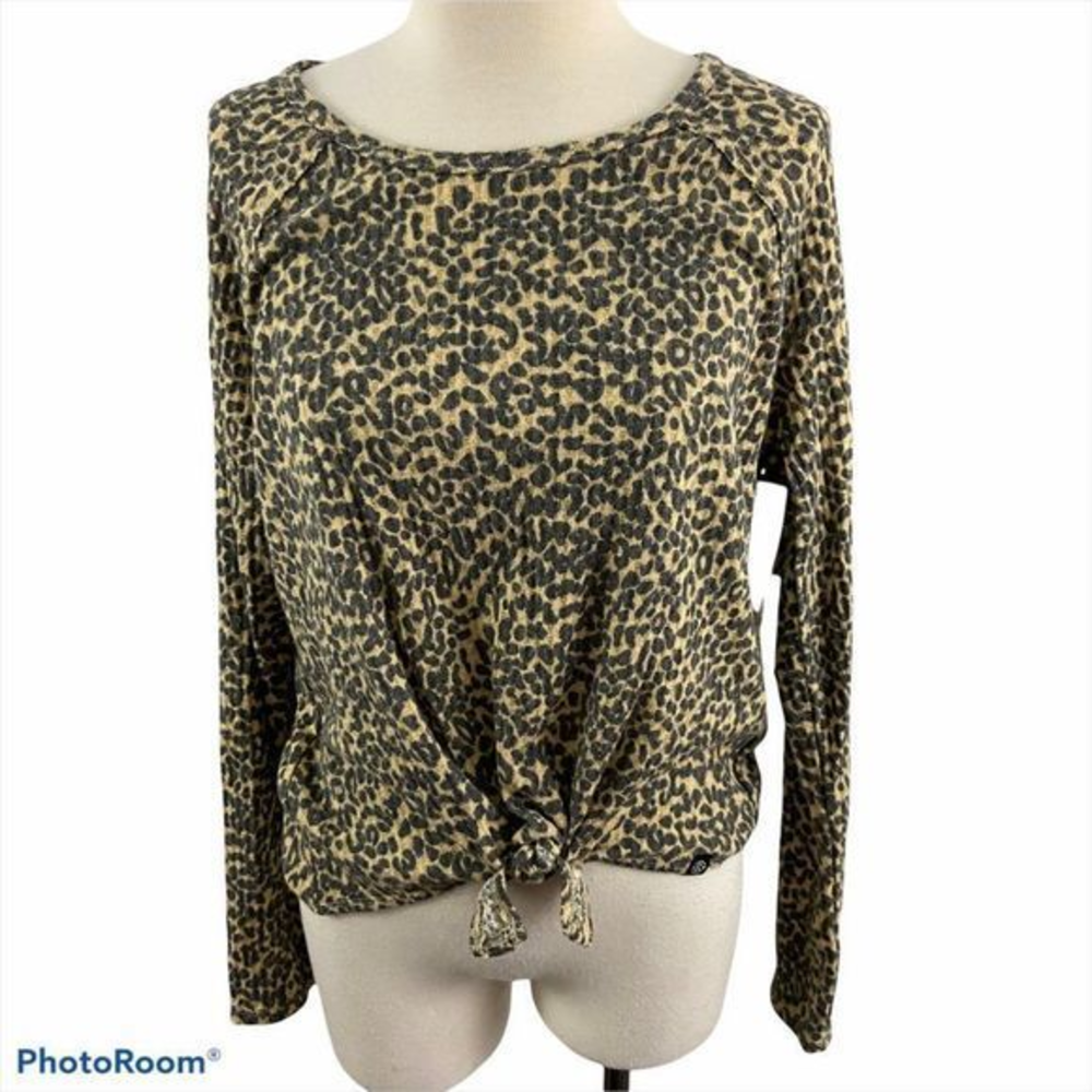 NWT T&B Cheetah‎ Print Crew Neck Tie Front (XL)
